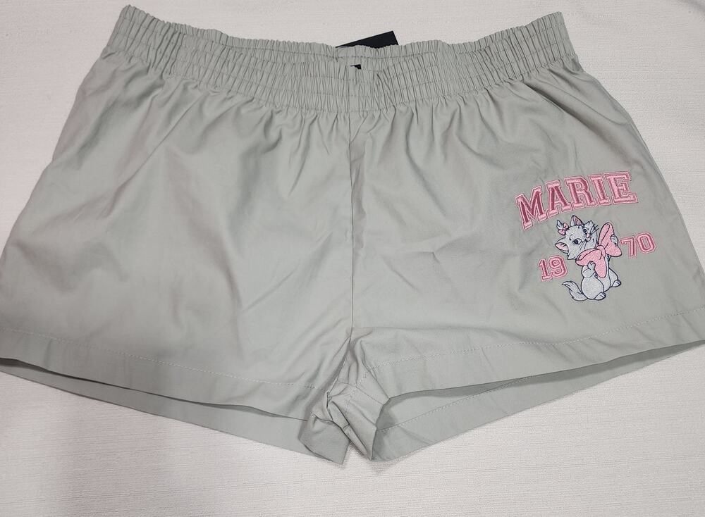 Aristocrats Marie 1970 gym shorts women's Medium W30'' x L11''